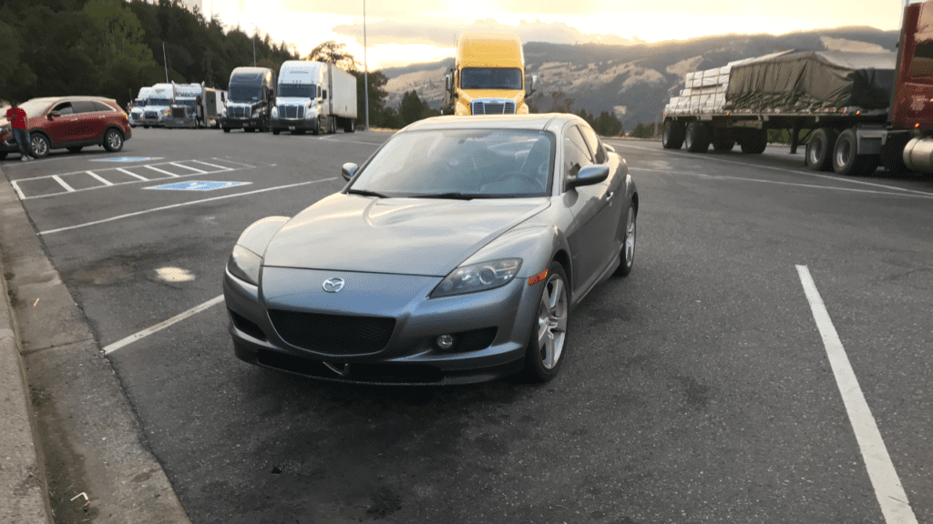 2005 RX-8 in a rest stop near the Memaloose State Park next to the Columbia River